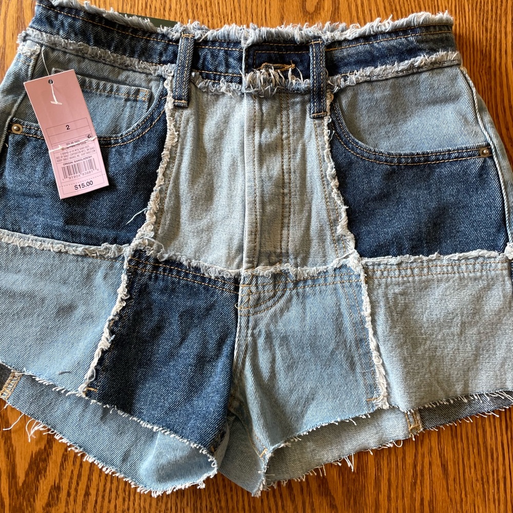 NWT! Wild fable, women’s size 2, denim shorts